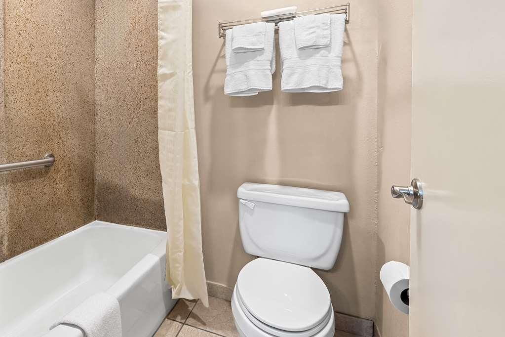 Best Western Forest Inn Franklin Номер фото